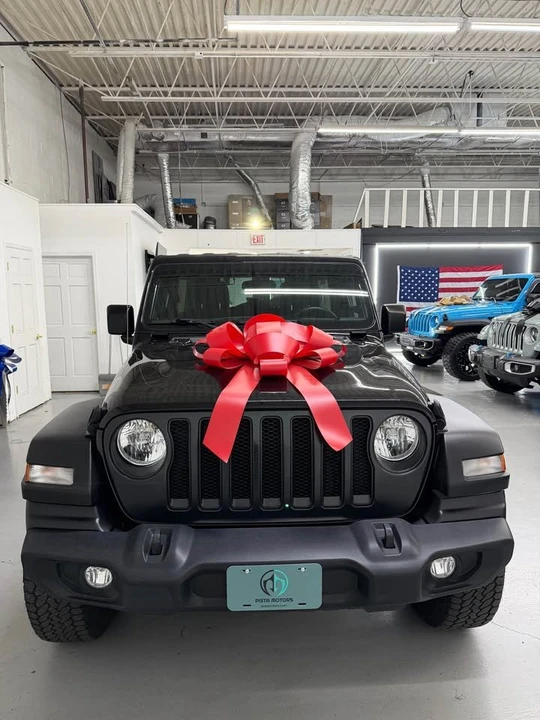 2023 Jeep JL Wrangler - Image 17 of 17