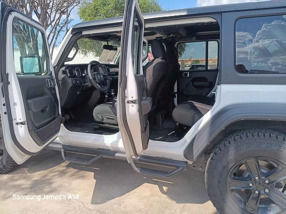 2023 Jeep JL Wrangler - Image 16 of 16