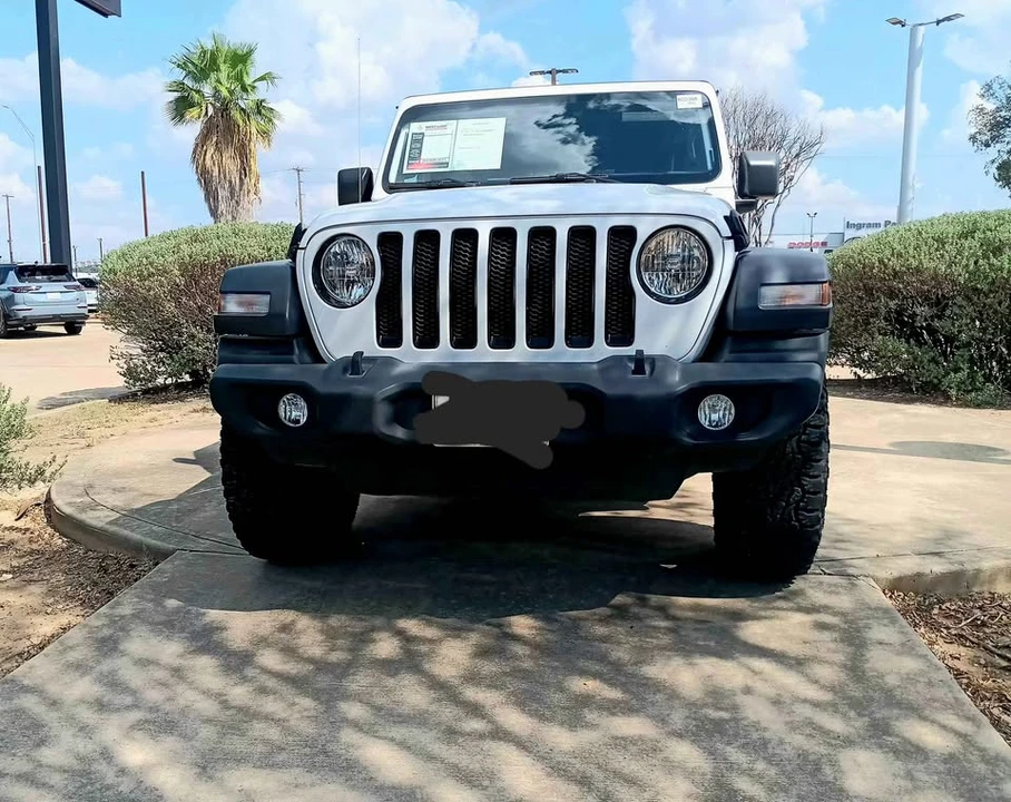 2023 Jeep JL Wrangler - Image 2 of 16