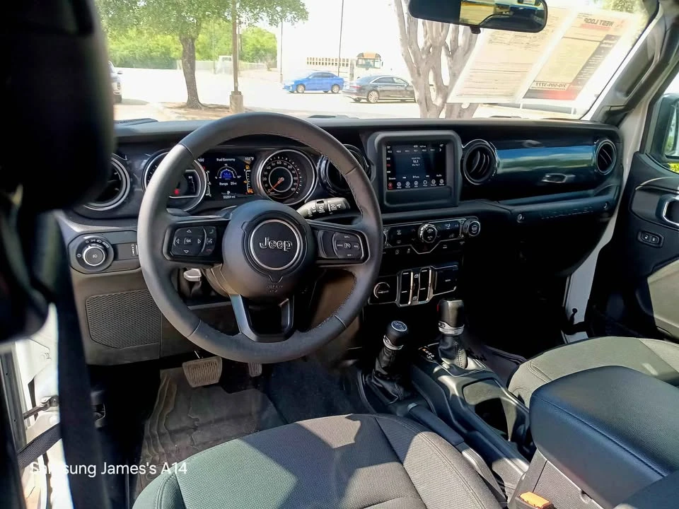 2023 Jeep JL Wrangler - Image 14 of 16