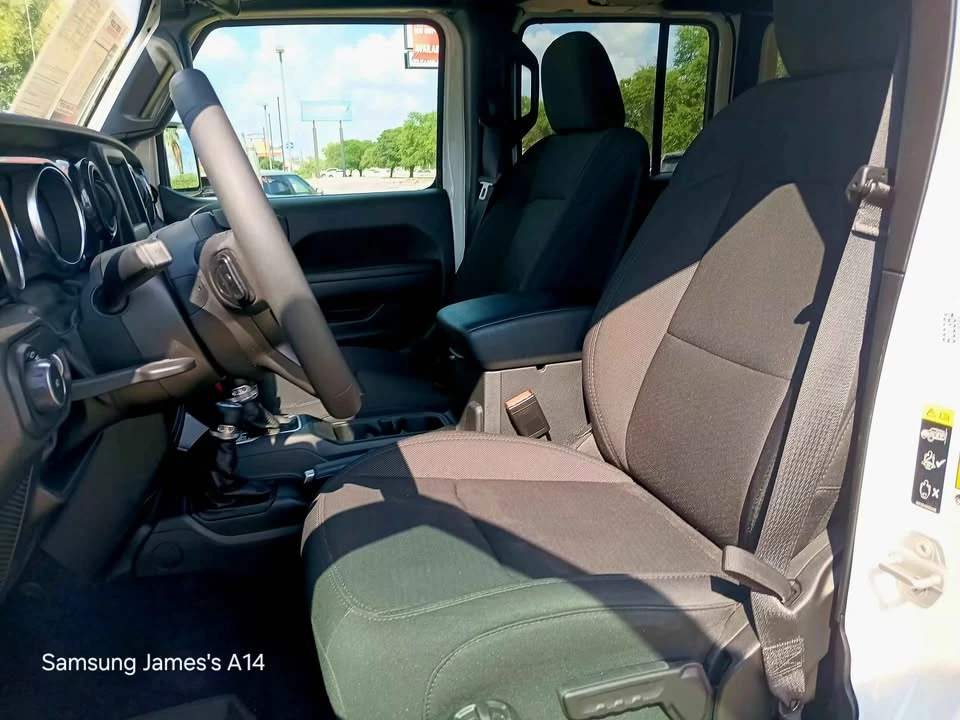 2023 Jeep JL Wrangler - Image 11 of 16