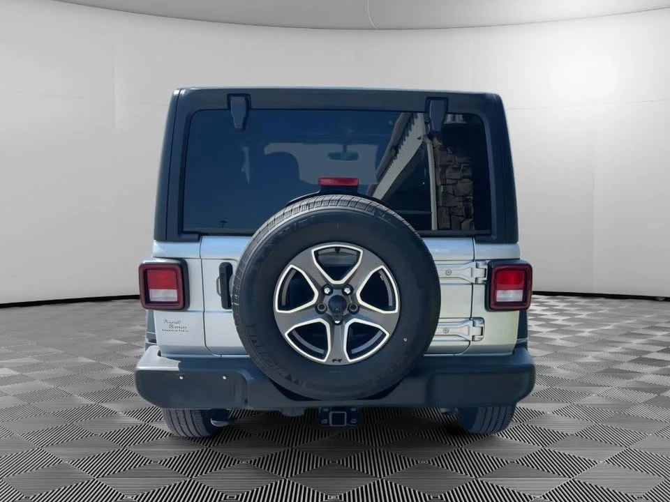 2023 Jeep JL Wrangler - Image 3 of 13