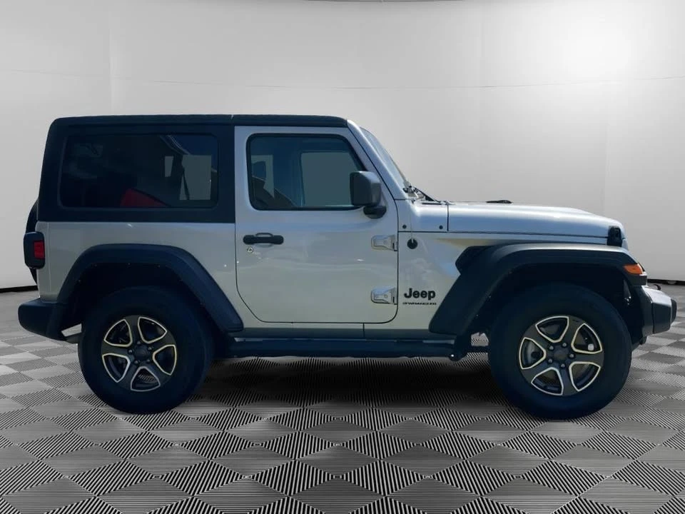 2023 Jeep JL Wrangler - Image 2 of 13