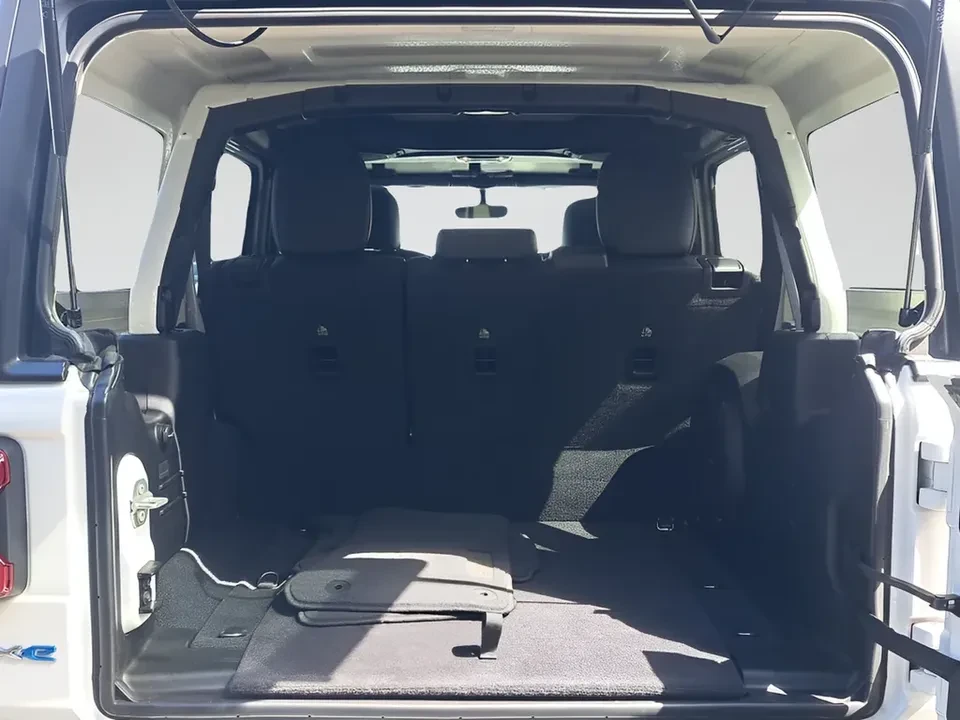 2023 Jeep JL Wrangler - Image 3 of 16