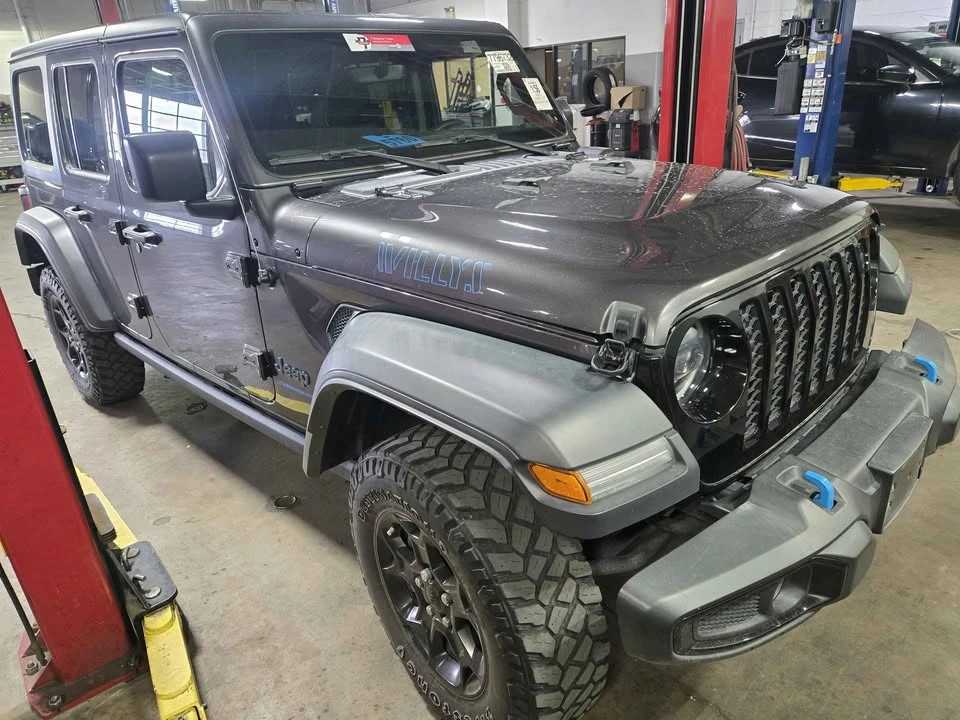 2023 Jeep JL Wrangler - Image 5 of 12