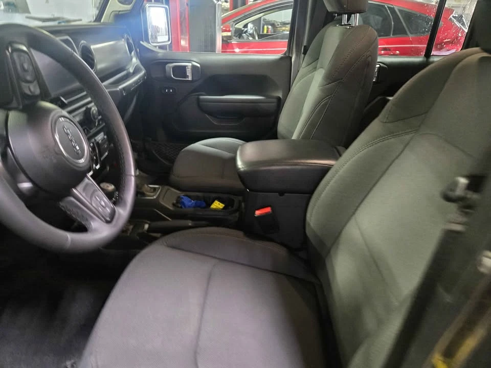 2023 Jeep JL Wrangler - Image 6 of 12