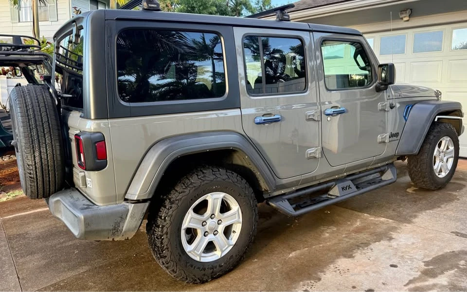 2023 Jeep JL Wrangler - Image 10 of 19