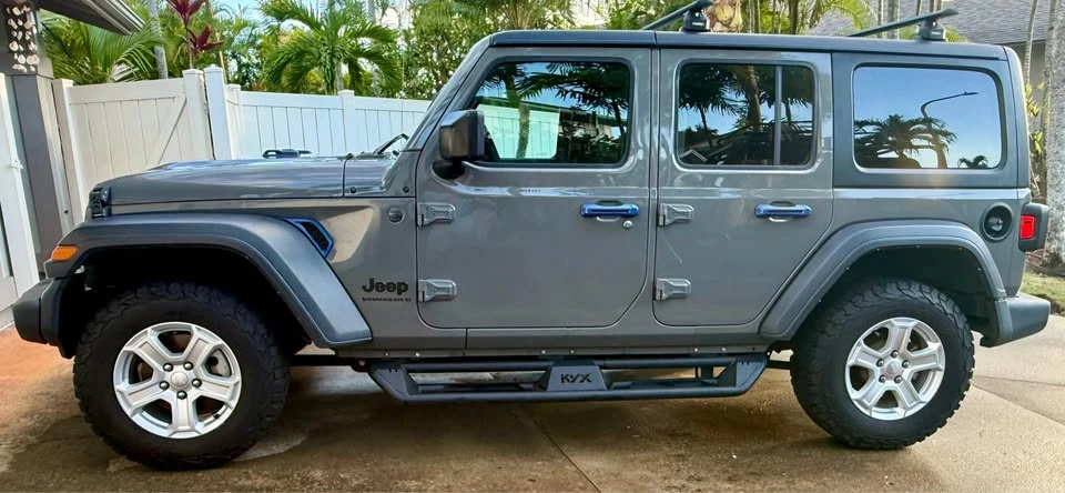 2023 Jeep JL Wrangler - Image 2 of 19
