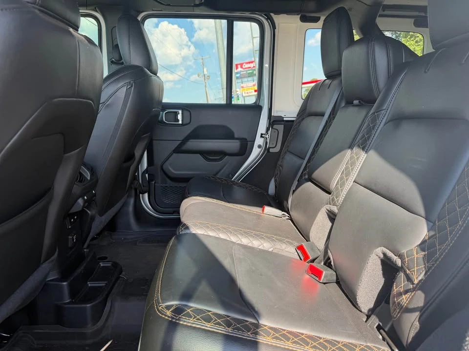 2023 Jeep JL Wrangler - Image 10 of 18