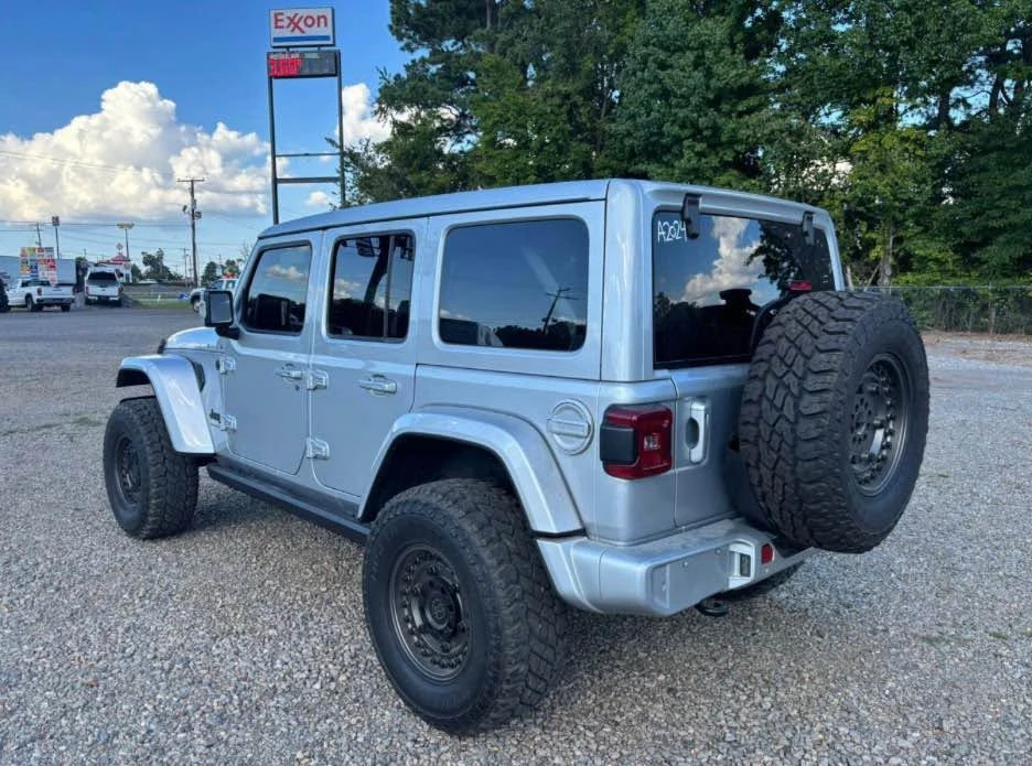 2023 Jeep JL Wrangler - Image 9 of 18