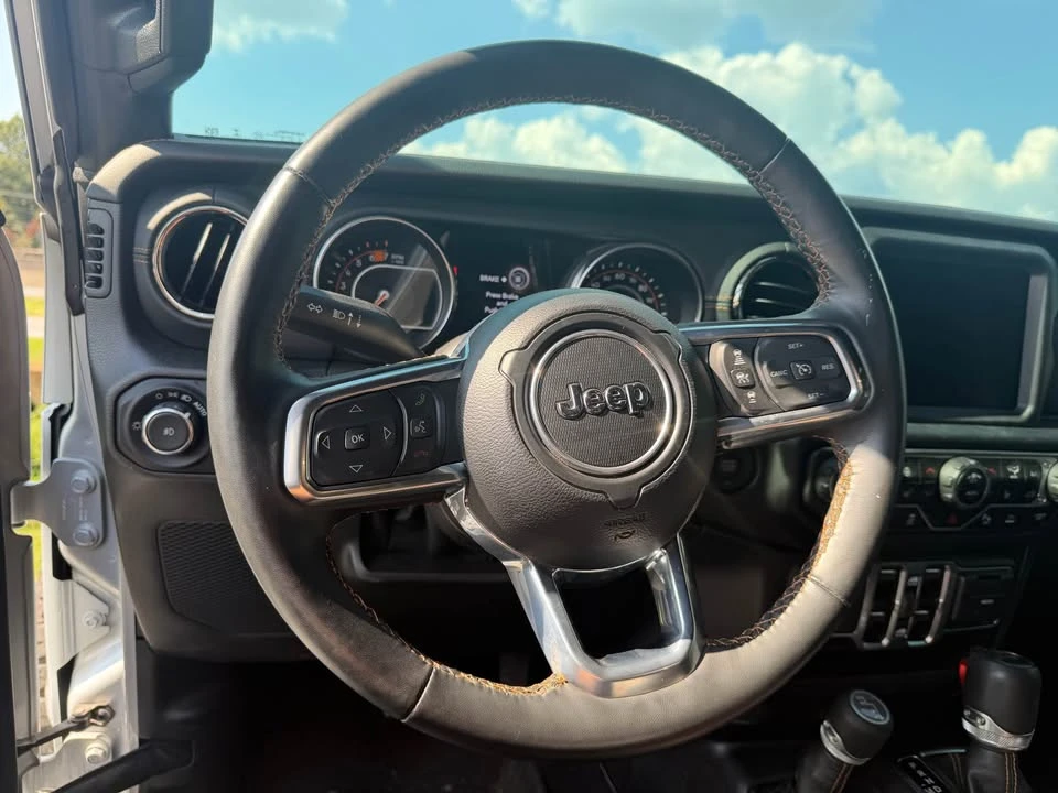 2023 Jeep JL Wrangler - Image 17 of 18