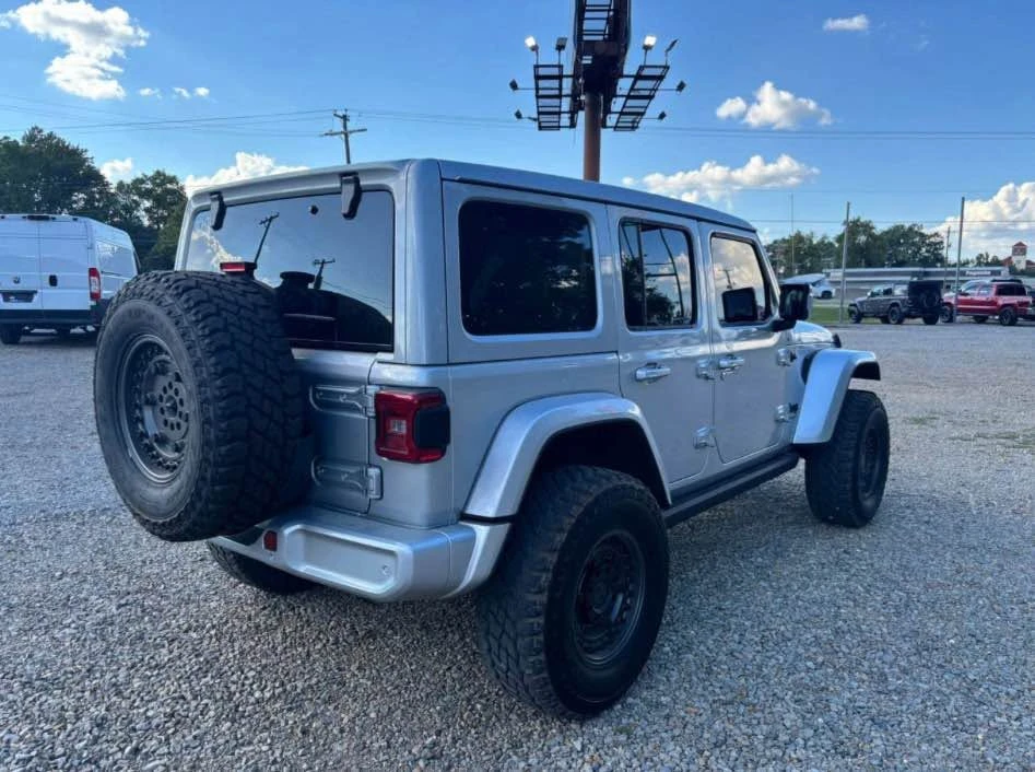 2023 Jeep JL Wrangler - Image 6 of 18