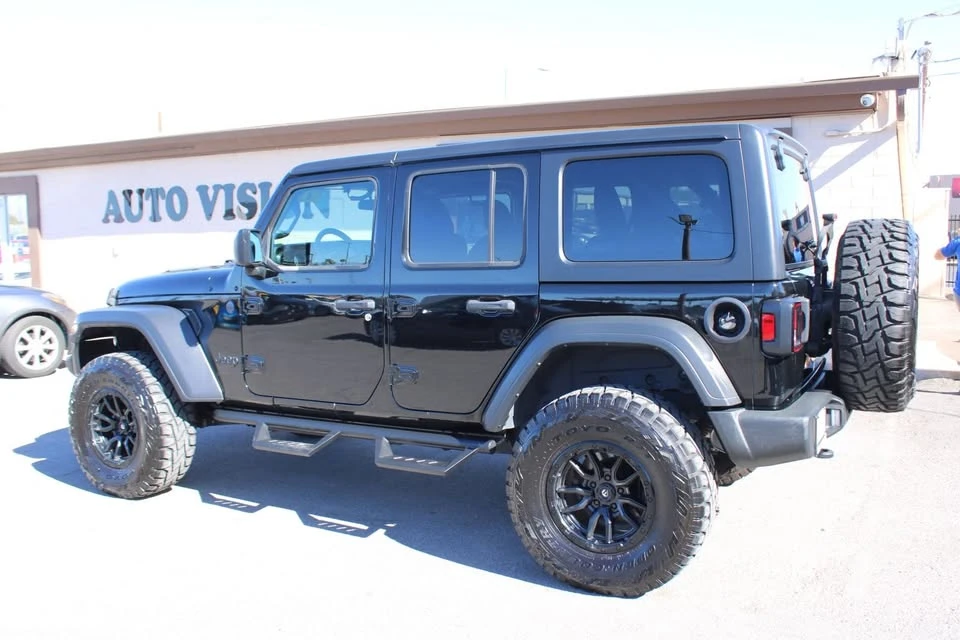 2023 Jeep JL Wrangler - Image 4 of 19