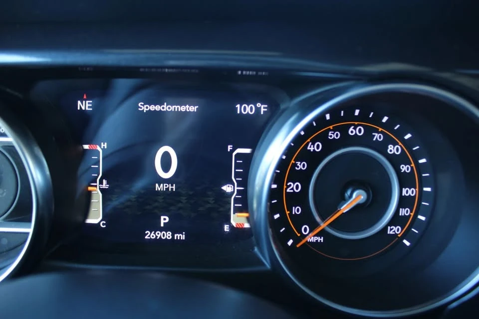 2023 Jeep JL Wrangler - Image 9 of 19