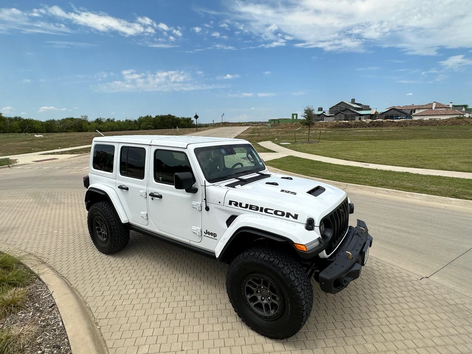 2023 Jeep JL Wrangler - Image 8 of 31