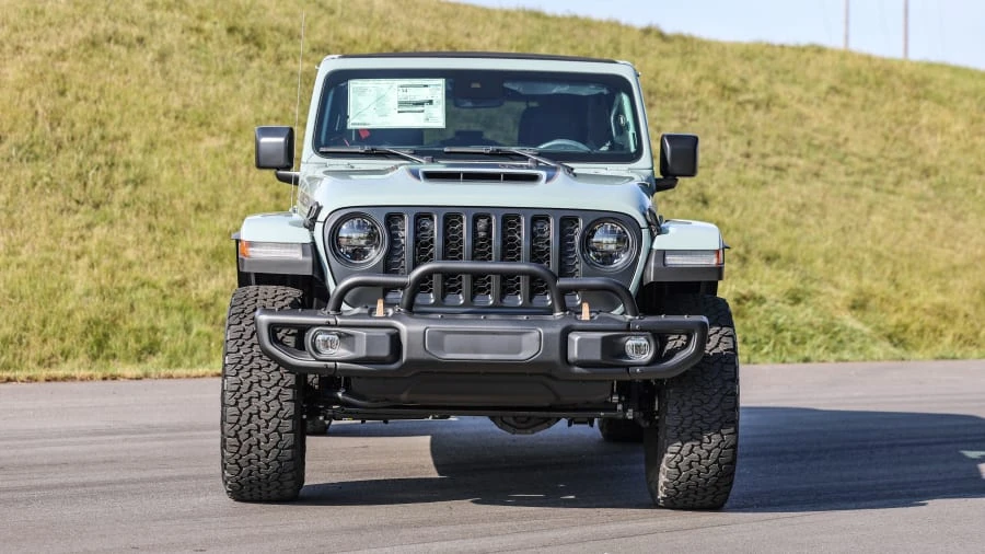 2023 Jeep JL Wrangler - Image 3 of 31