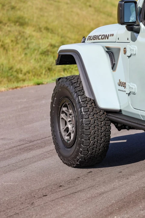 2023 Jeep JL Wrangler - Image 17 of 31