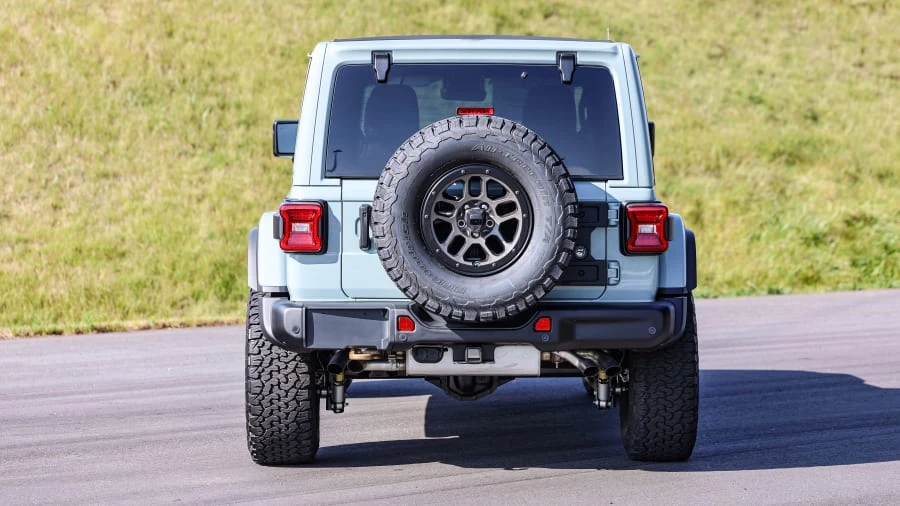 2023 Jeep JL Wrangler - Image 4 of 31