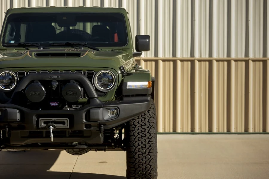2023 Jeep JL Wrangler - Image 15 of 28