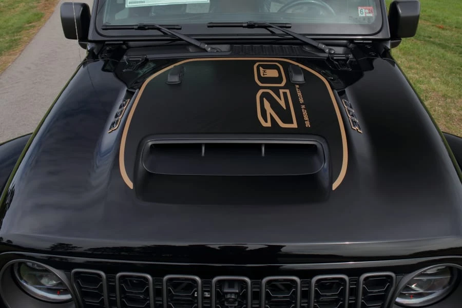 2023 Jeep JL Wrangler - Image 13 of 31