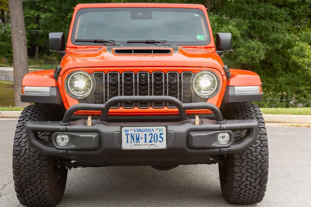 2023 Jeep JL Wrangler - Image 6 of 31