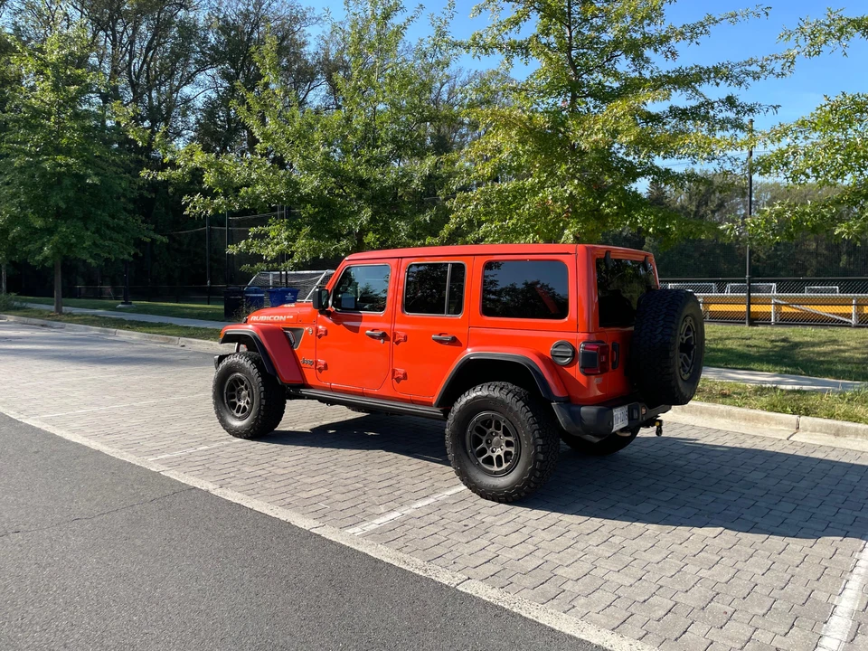 2023 Jeep JL Wrangler - Image 22 of 31