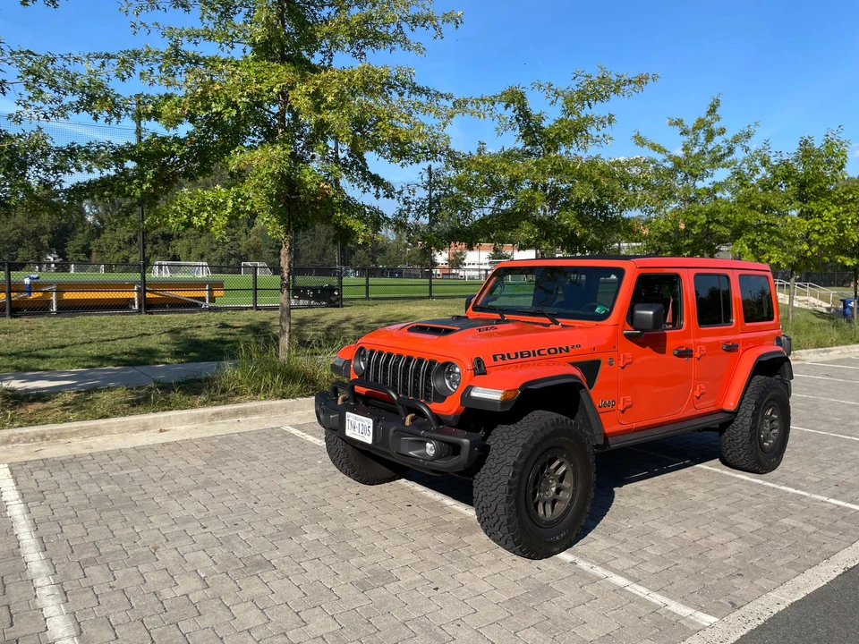 2023 Jeep JL Wrangler - Image 19 of 31
