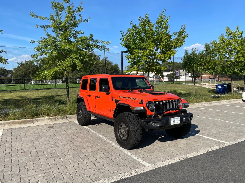 2023 Jeep JL Wrangler - Image 26 of 31