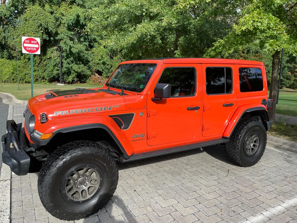 2023 Jeep JL Wrangler - Image 12 of 31