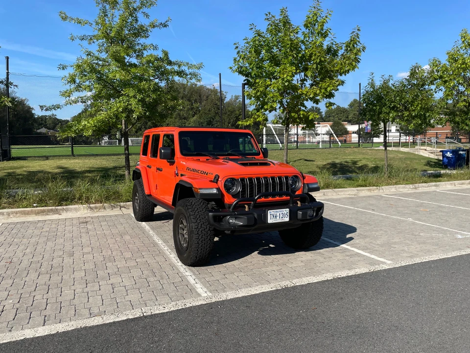 2023 Jeep JL Wrangler - Image 27 of 31