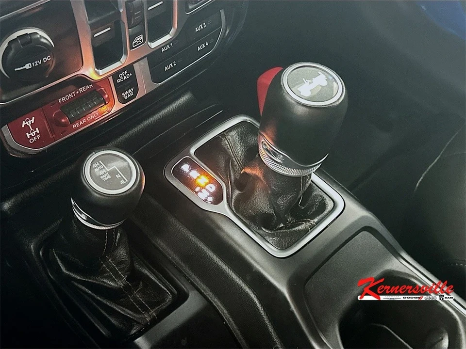 2023 Jeep JL Wrangler - Image 16 of 21