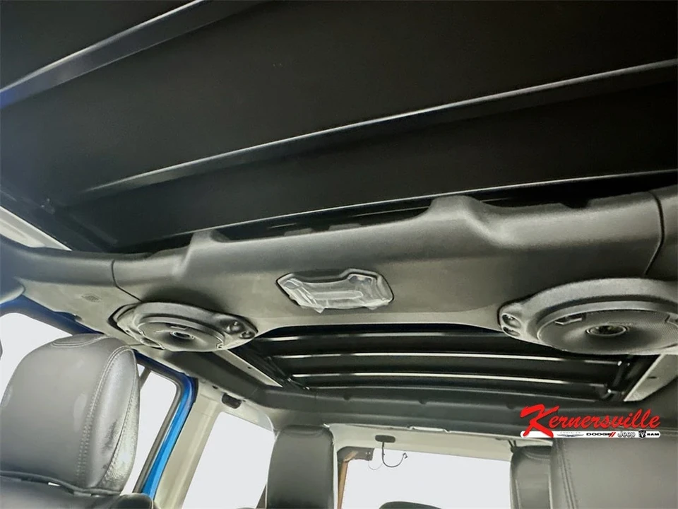 2023 Jeep JL Wrangler - Image 21 of 21