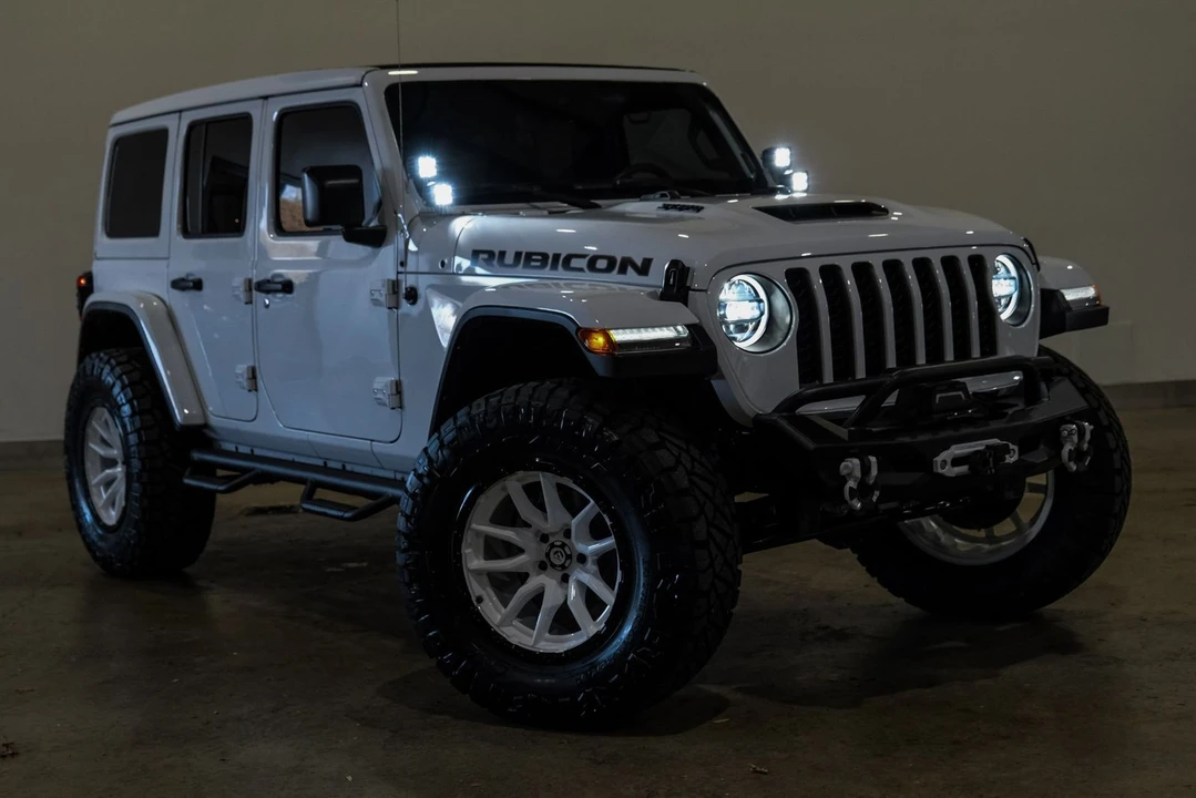 2023 Jeep JL Wrangler - Image 11 of 12