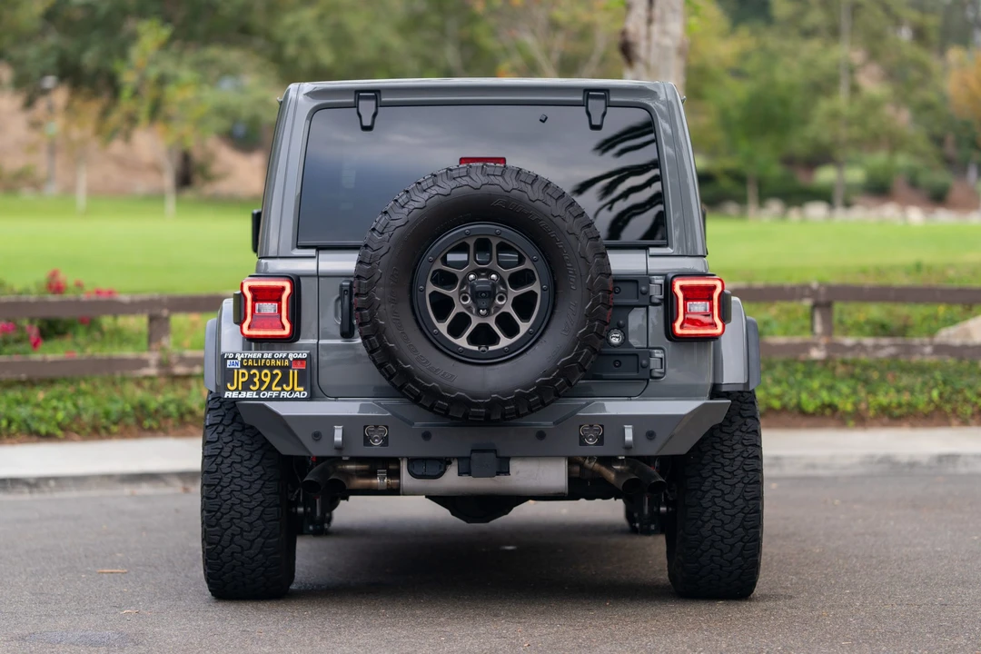 2023 Jeep JL Wrangler - Image 9 of 31