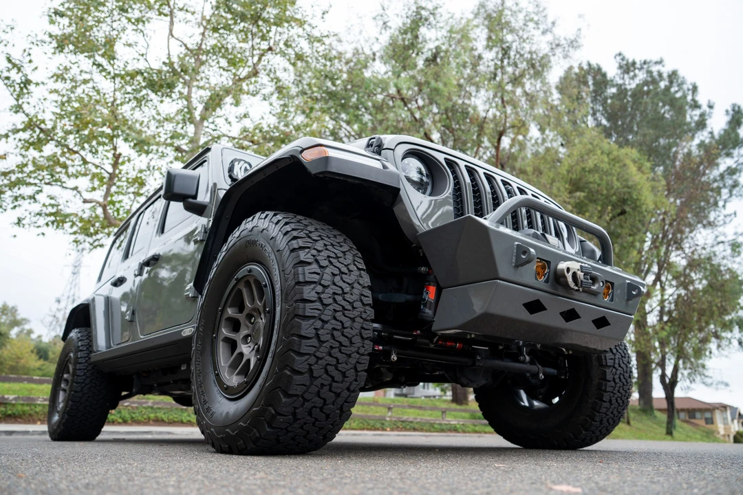 2023 Jeep JL Wrangler - Image 13 of 31