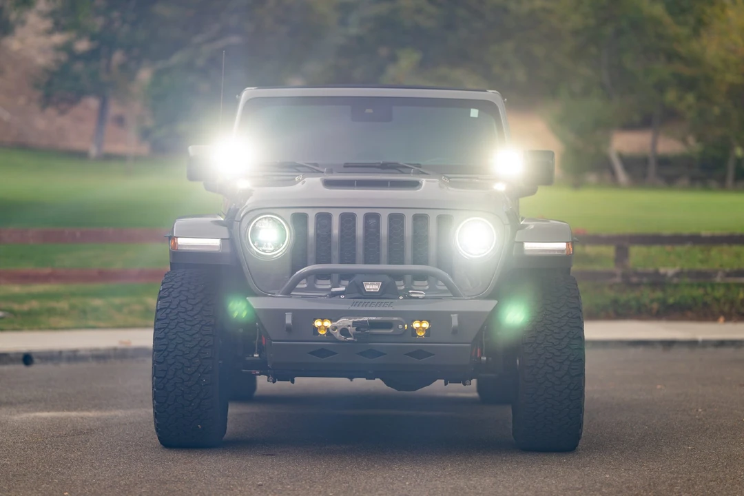 2023 Jeep JL Wrangler - Image 4 of 31