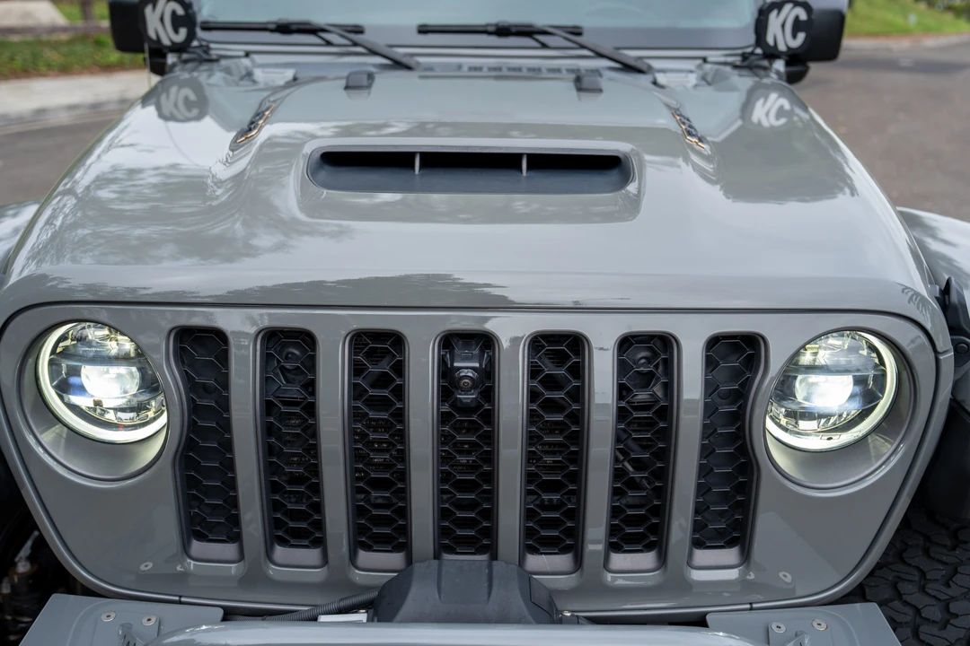 2023 Jeep JL Wrangler - Image 23 of 31