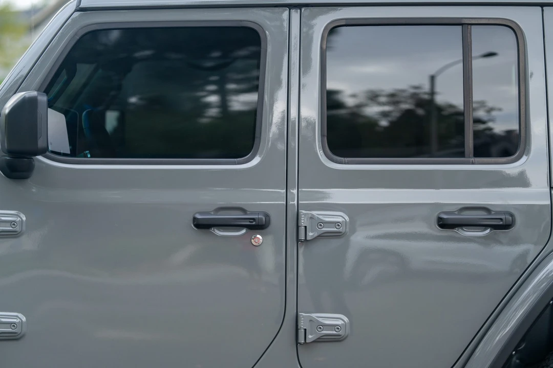 2023 Jeep JL Wrangler - Image 19 of 31