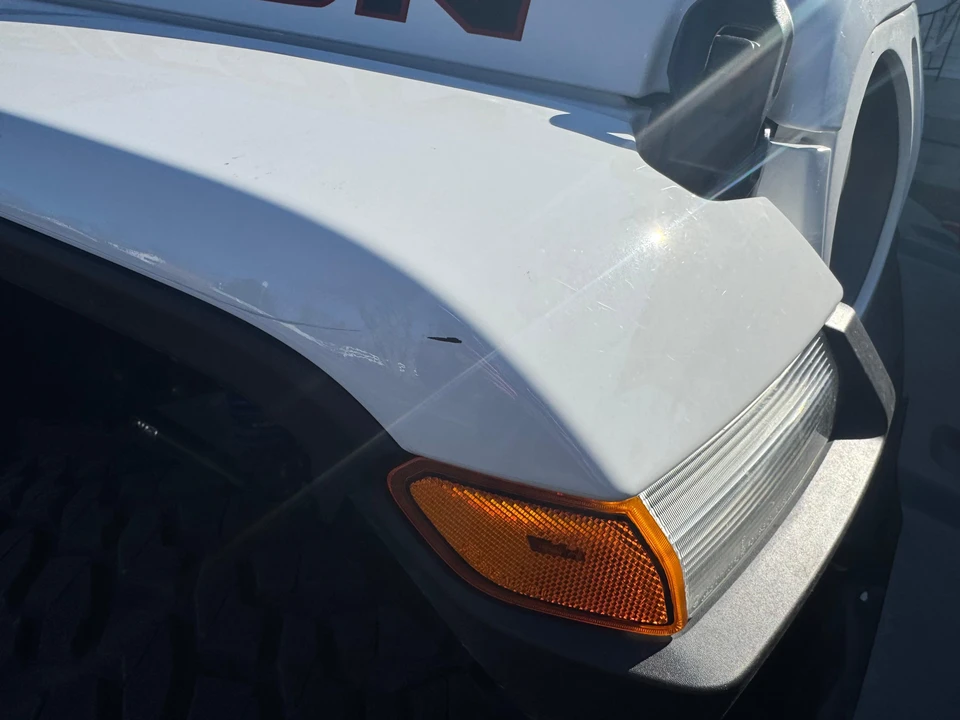 2023 Jeep JL Wrangler - Image 27 of 31