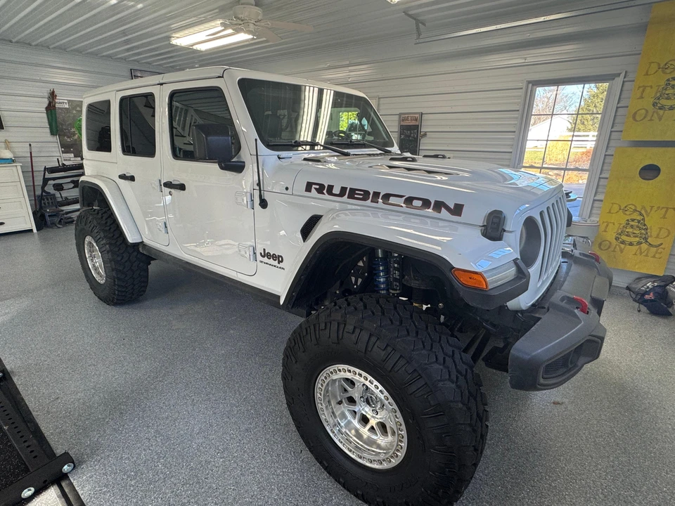 2023 Jeep JL Wrangler - Image 17 of 31