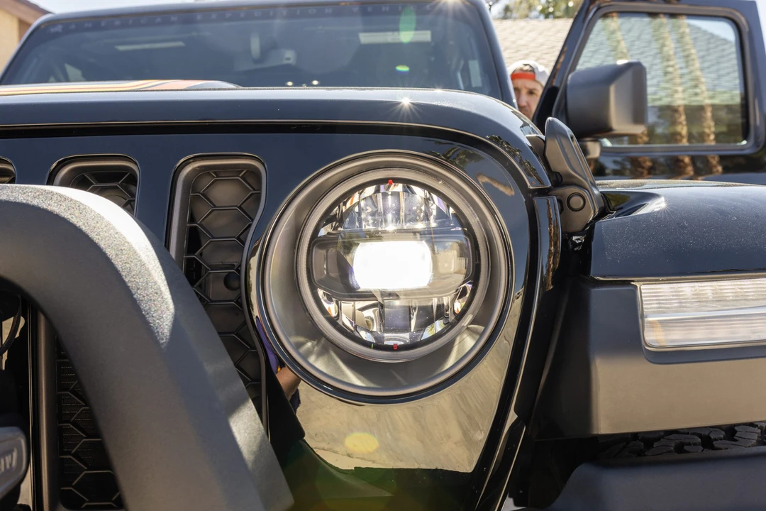 2023 Jeep JL Wrangler - Image 13 of 31