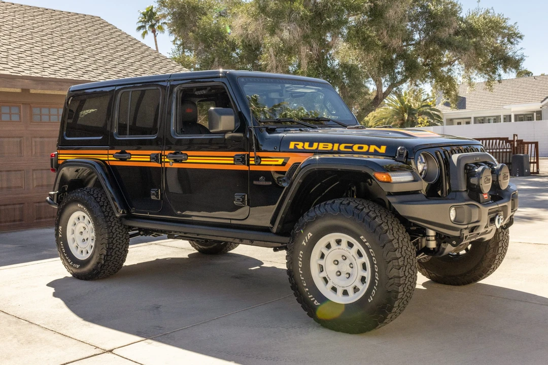 2023 Jeep JL Wrangler - Image 4 of 31