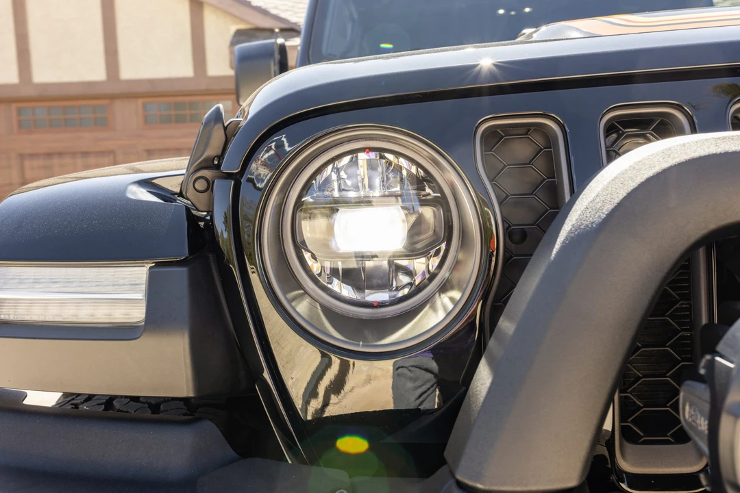 2023 Jeep JL Wrangler - Image 12 of 31