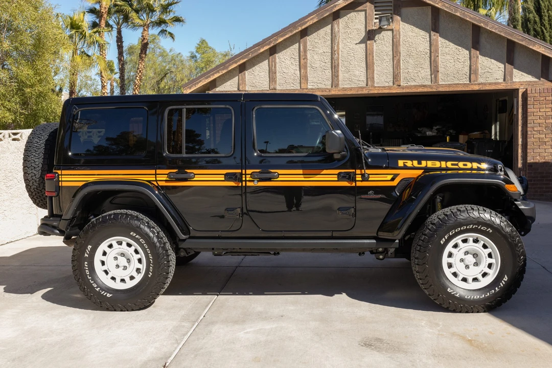 2023 Jeep JL Wrangler - Image 5 of 31