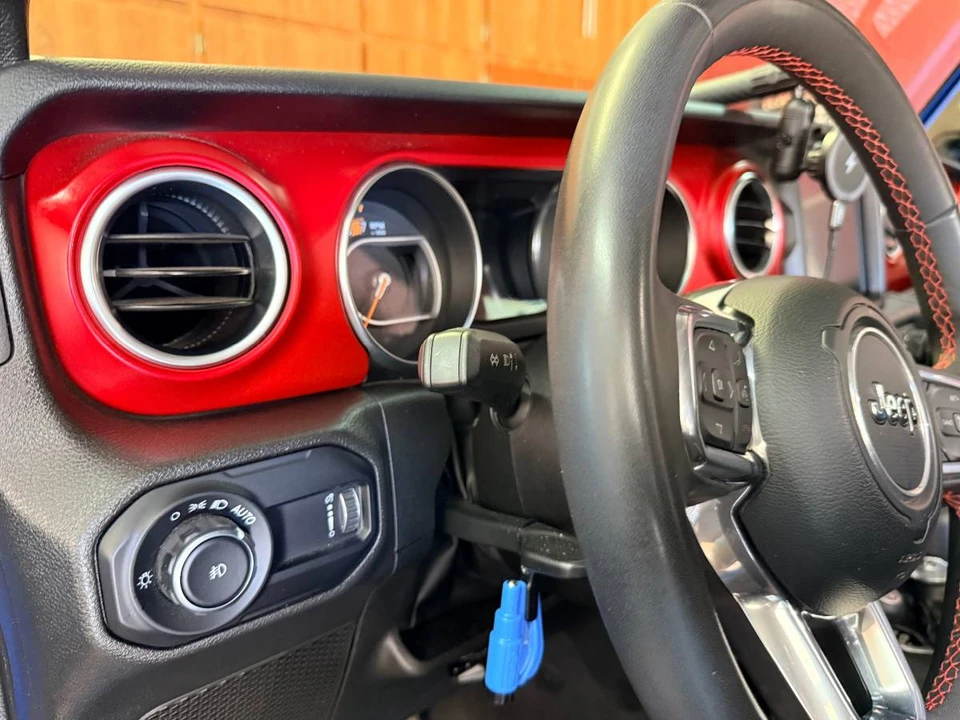 2023 Jeep JL Wrangler - Image 9 of 21