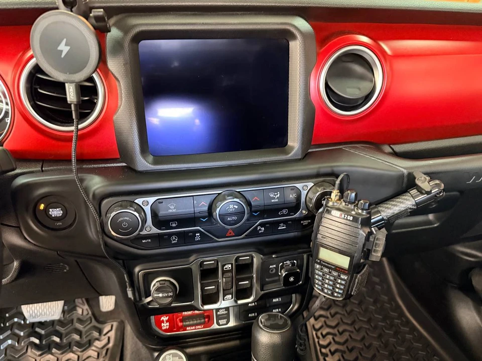 2023 Jeep JL Wrangler - Image 10 of 21