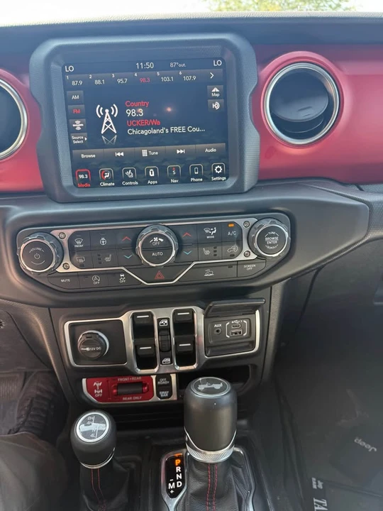 2023 Jeep JL Wrangler - Image 7 of 8