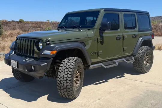 2023 Jeep Wrangler Unlimited Sport