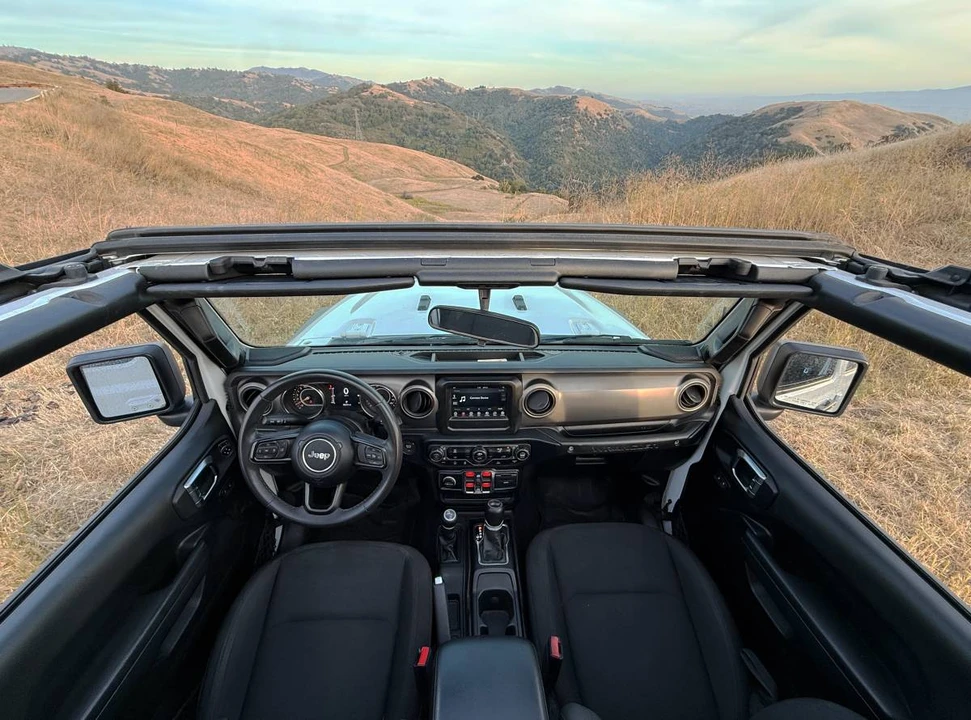 2023 Jeep JL Wrangler - Image 8 of 11