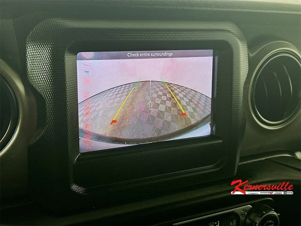 2023 Jeep JL Wrangler - Image 20 of 21